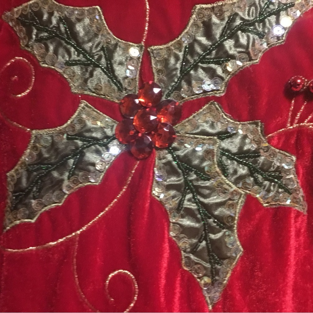 Vintage Nativity Christmas Tree Skirt velved Sequins Embroidered  Red